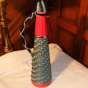 Amazing RARE *** Woven Plastic Wicker Lanyard Wrapped Vessel Wine Bottle ***